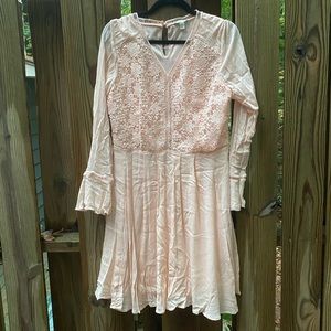 Peach boho dress with lace and sleeves